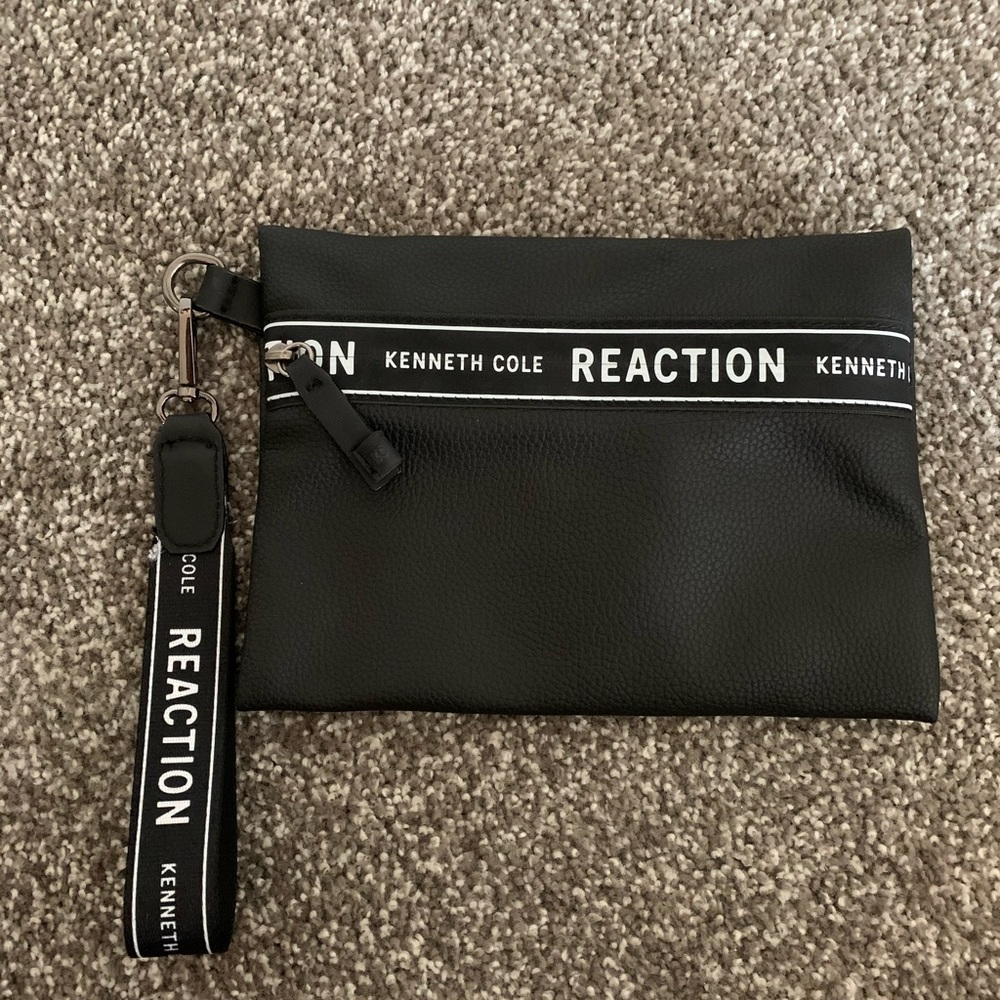 Kenneth Cole wristlet